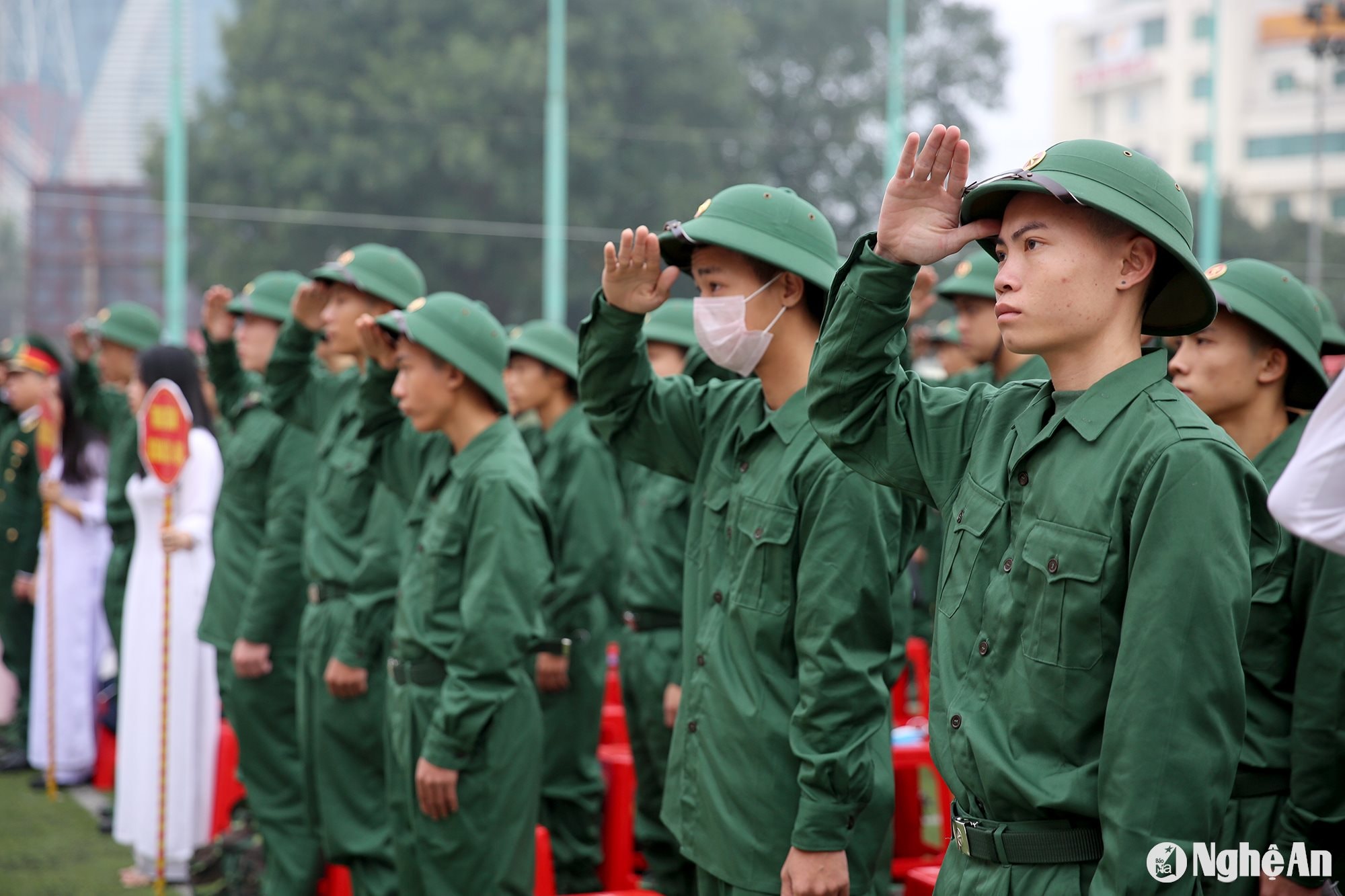 Hàng năm, Nghệ An có trên 3.000 thanh niên lên đường nhập ngũ thực hiện nhiệm vụ bảo vệ tổ quốc. Ảnh Đức Anh (2)