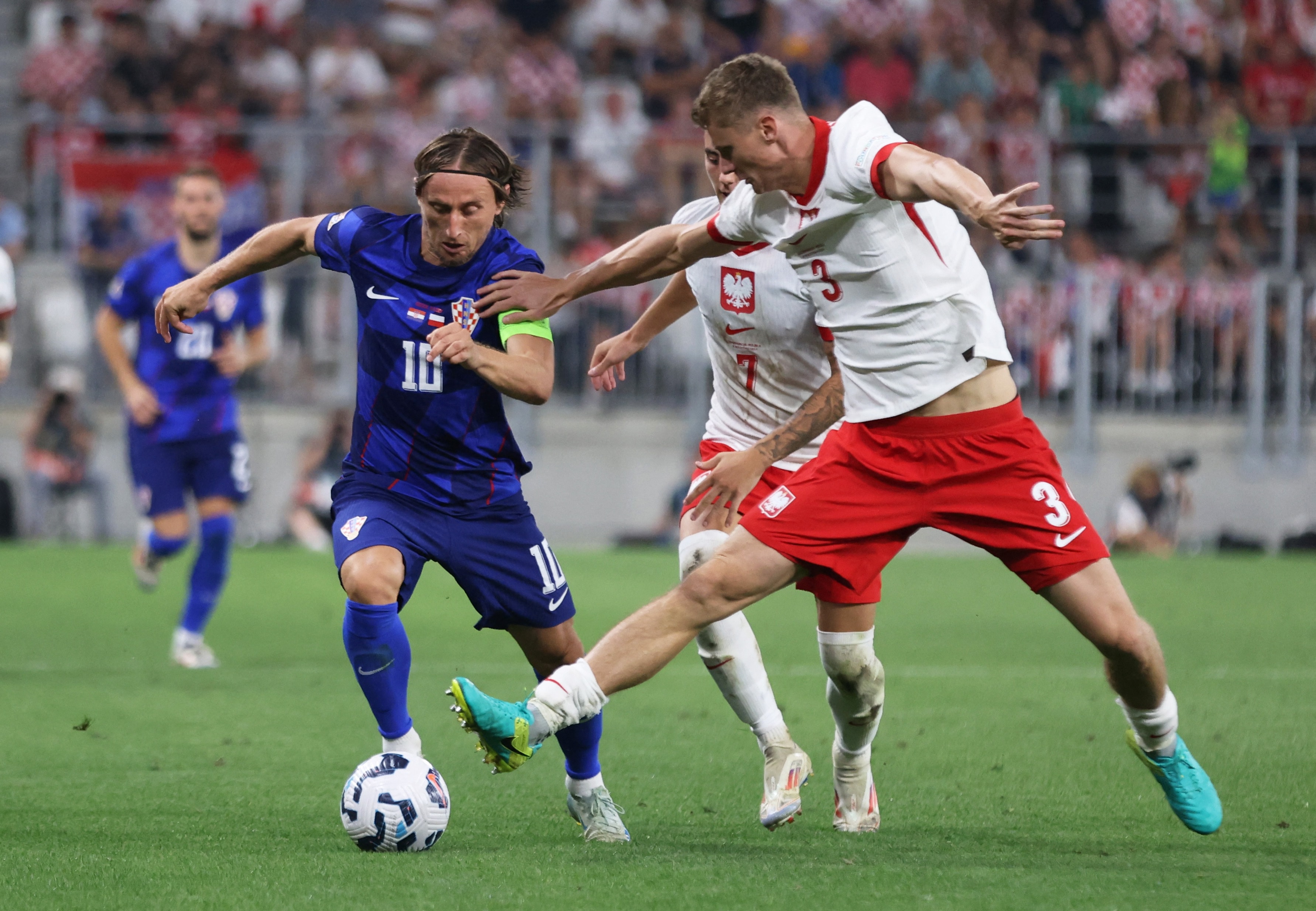 Modric lifts Croatia to 1-0 win over Poland | Reuters