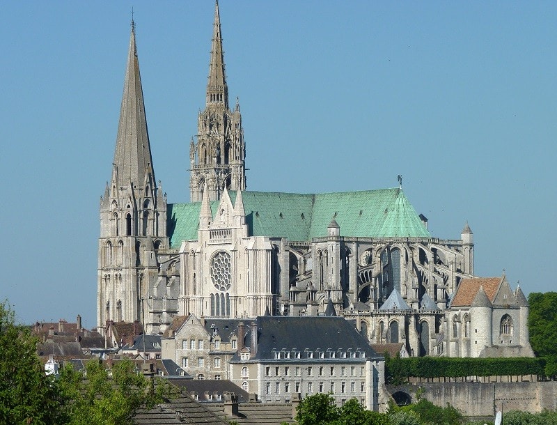 notre-dame-de-chartres-1729671565.jpg