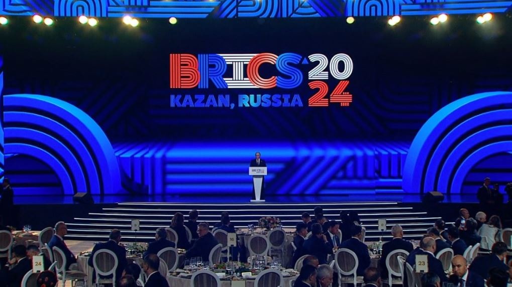 Tổng thống Nga Vladimir Putin chào đón các nhà lãnh đạo trên thế giới về tham dự Hội nghị Thượng đỉnh BRICS. Ảnh: BRICS 2024