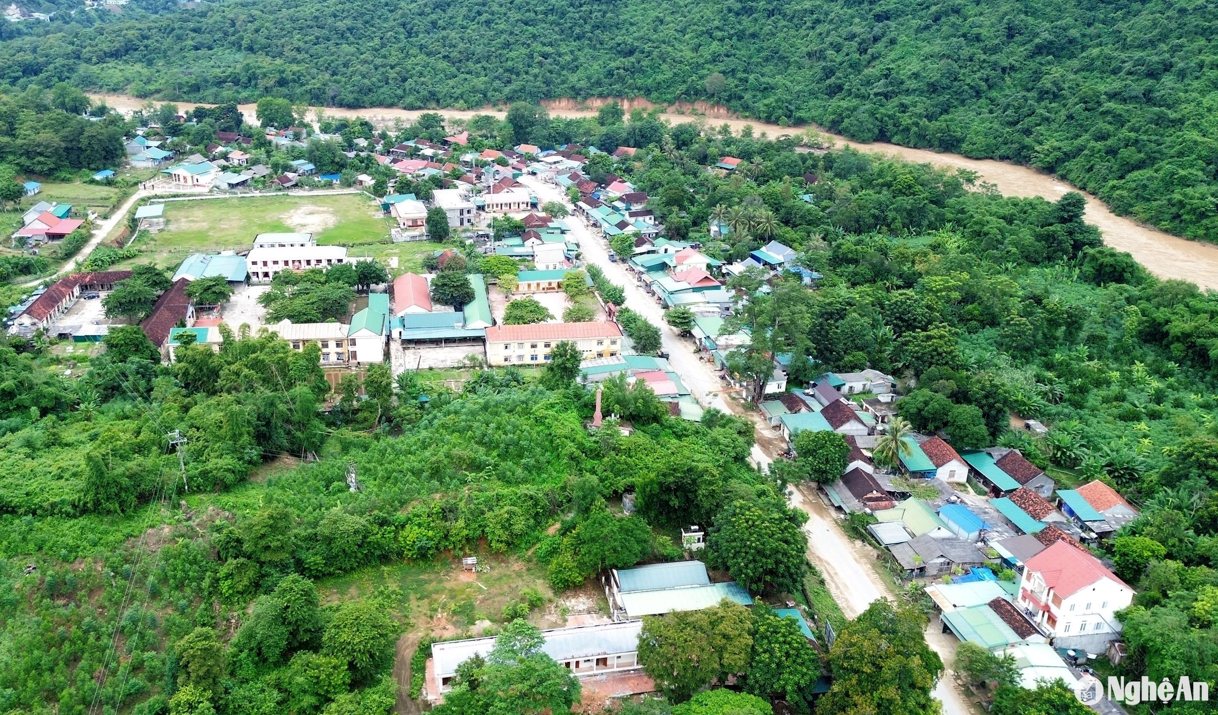 Xã Chiêu Lưu cửa ngõ của huyện biên giới Kỳ Sơn đang ngày càng khởi sắc hơn. Ảnh: Xuân Hoàng