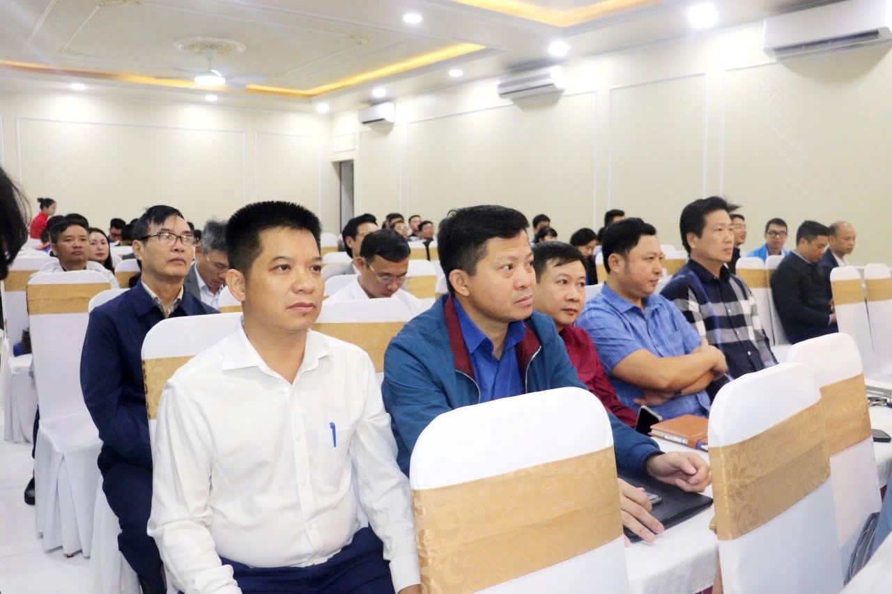 Các đại biểu tham dự Hội nghị tập huấn 2