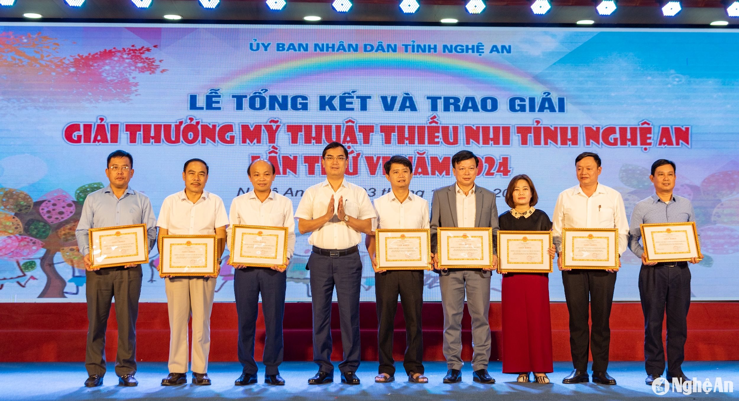 Giải thưởng mỹ thuật thiếu nhi_10