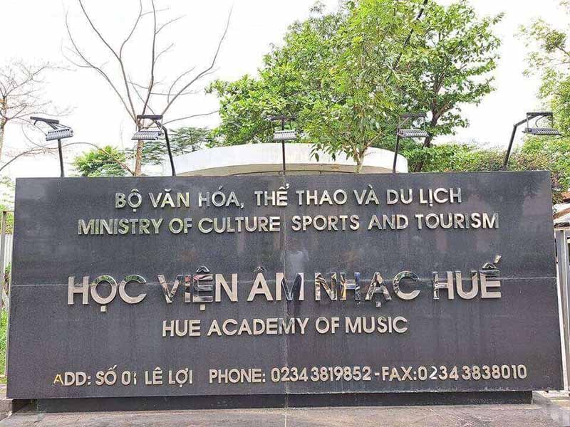 Học viện Âm nhạc Huế - ihoc.vn