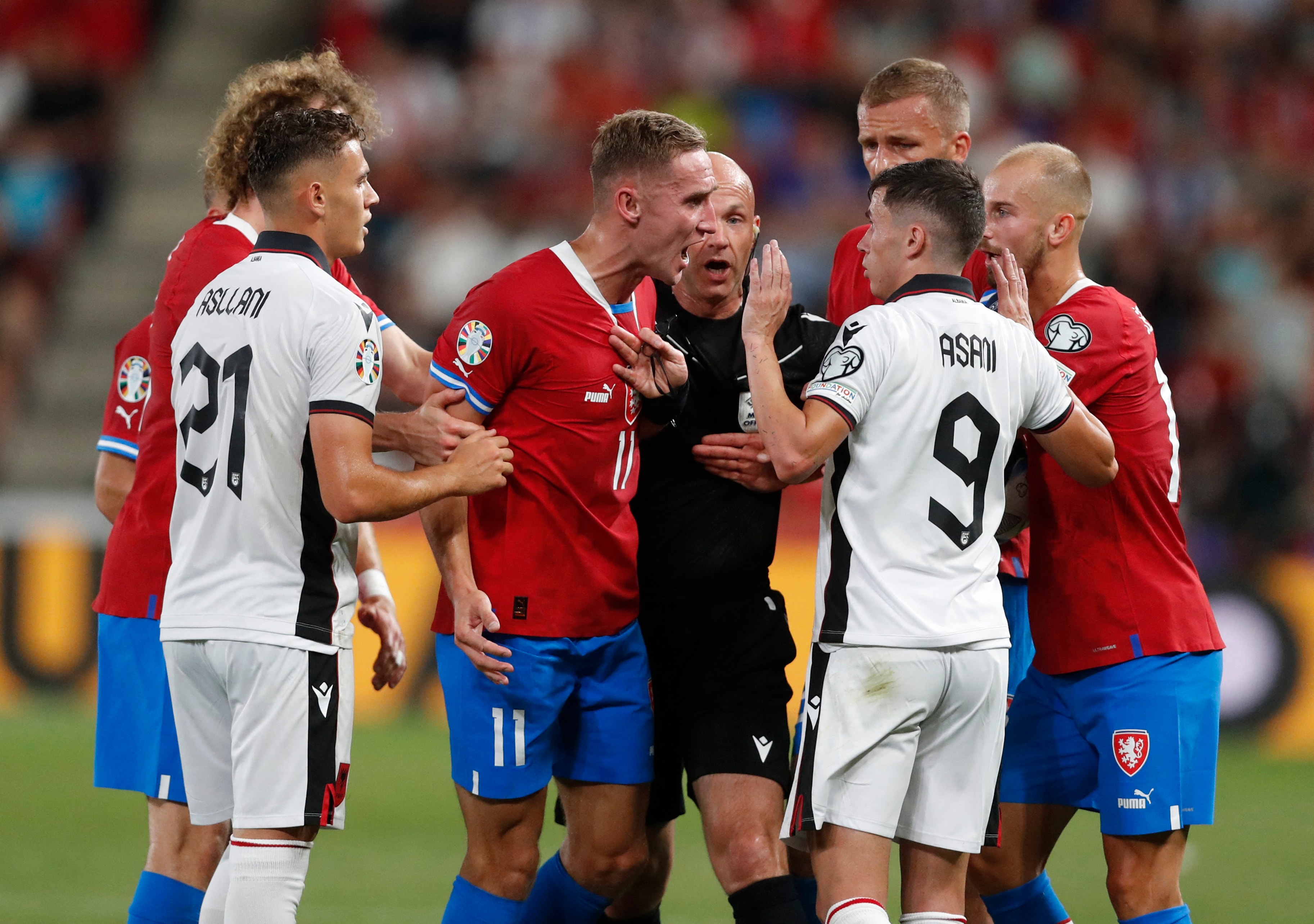 Albania draw 1-1 against group leaders Czech Republic in Euro qualifier | Reuters