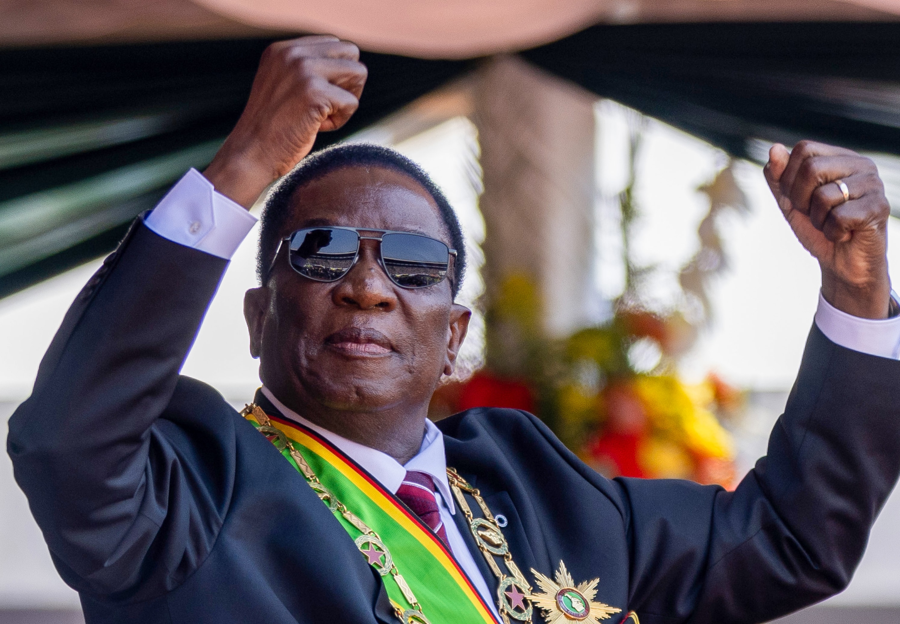 US sanctions Zimbabwe President Emmerson Mnangagwa over alleged abuses | Politics News | Al Jazeera