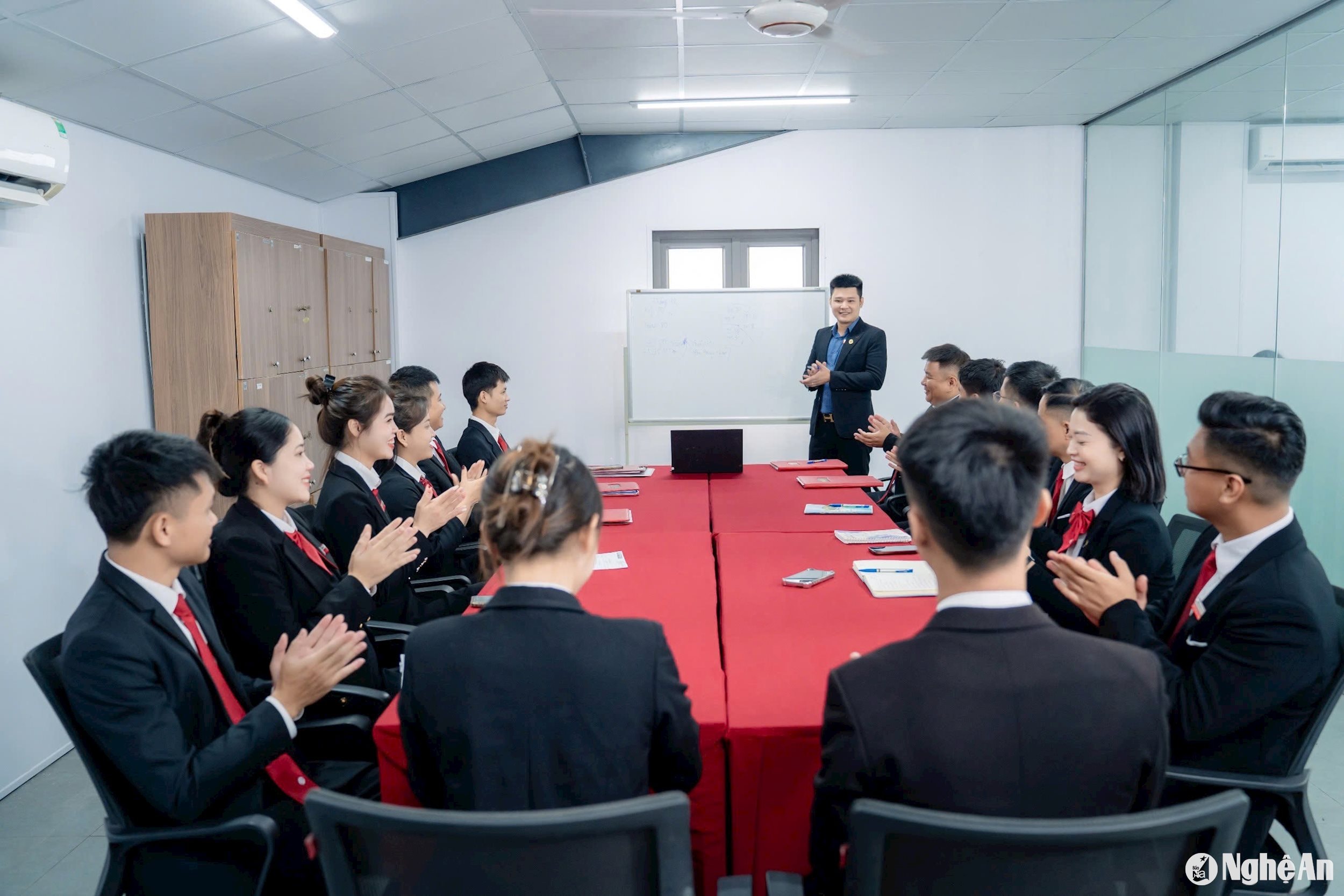  Đội ngũ nhân sự chuyên nghiệp, giàu kinh nghiệm. Ảnh- PV