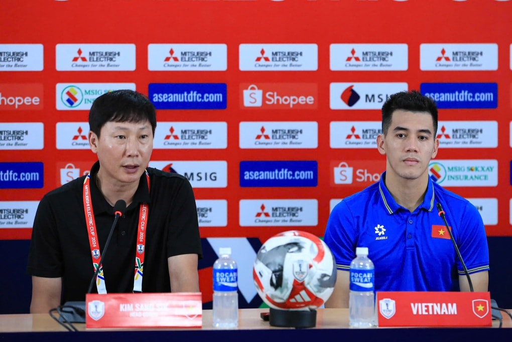 HLV Kim Sang Sik tự tin ĐT Việt Nam sẽ vào chung kết AFF Cup 2024