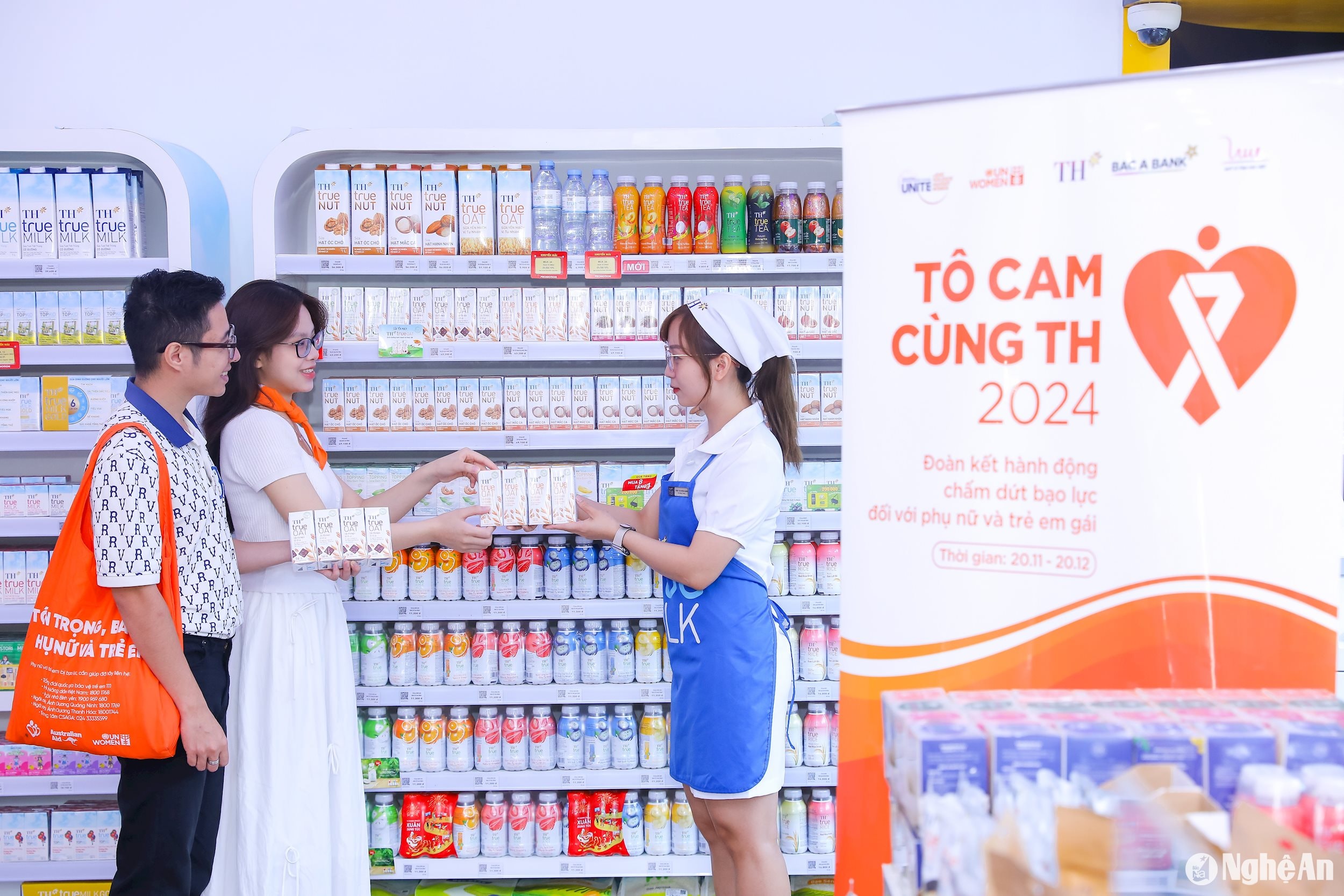 1Những sản phẩm được bán ra tại các cửa hàng TH true Milk sẽ góp thêm nguồn vốn cho phụ nữ khó khăn