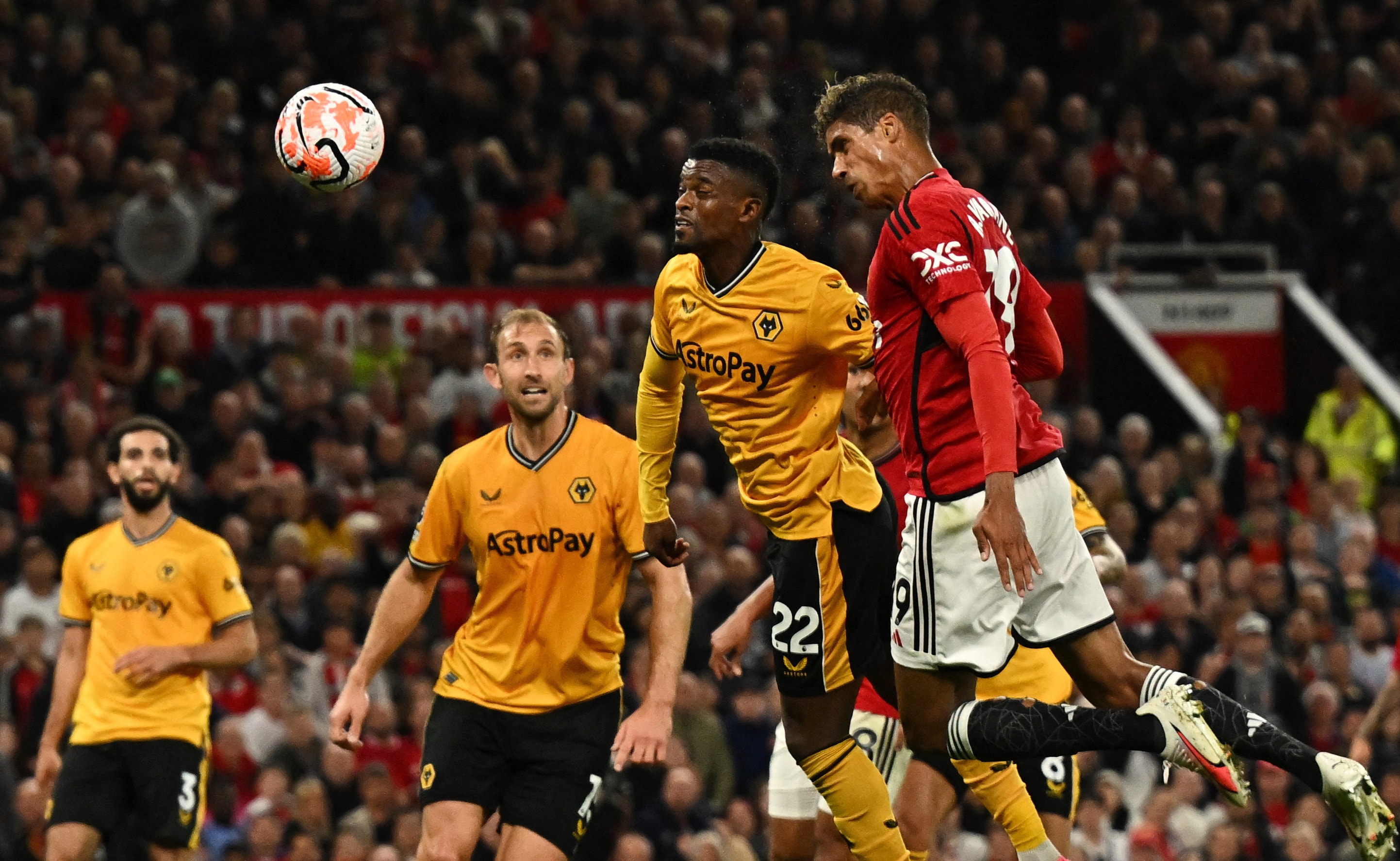 Wolves rue penalty decision as Ten Hag hails United's fighting spirit | Reuters