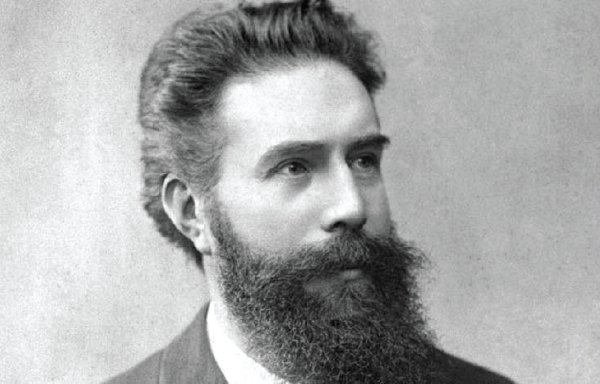 Wilhelm Conrad Röntgen | Viện Nghiên cứu Chính sách Quản lý Bất động sản và Công trình Dân dụng Quốc tế