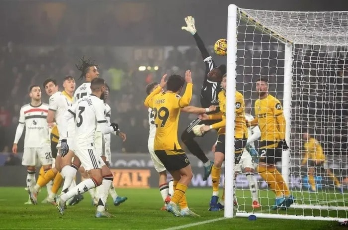 Siêu máy tính đưa ra dự đoán gây sốc về MU sau trận thua 0-2 trước Wolves