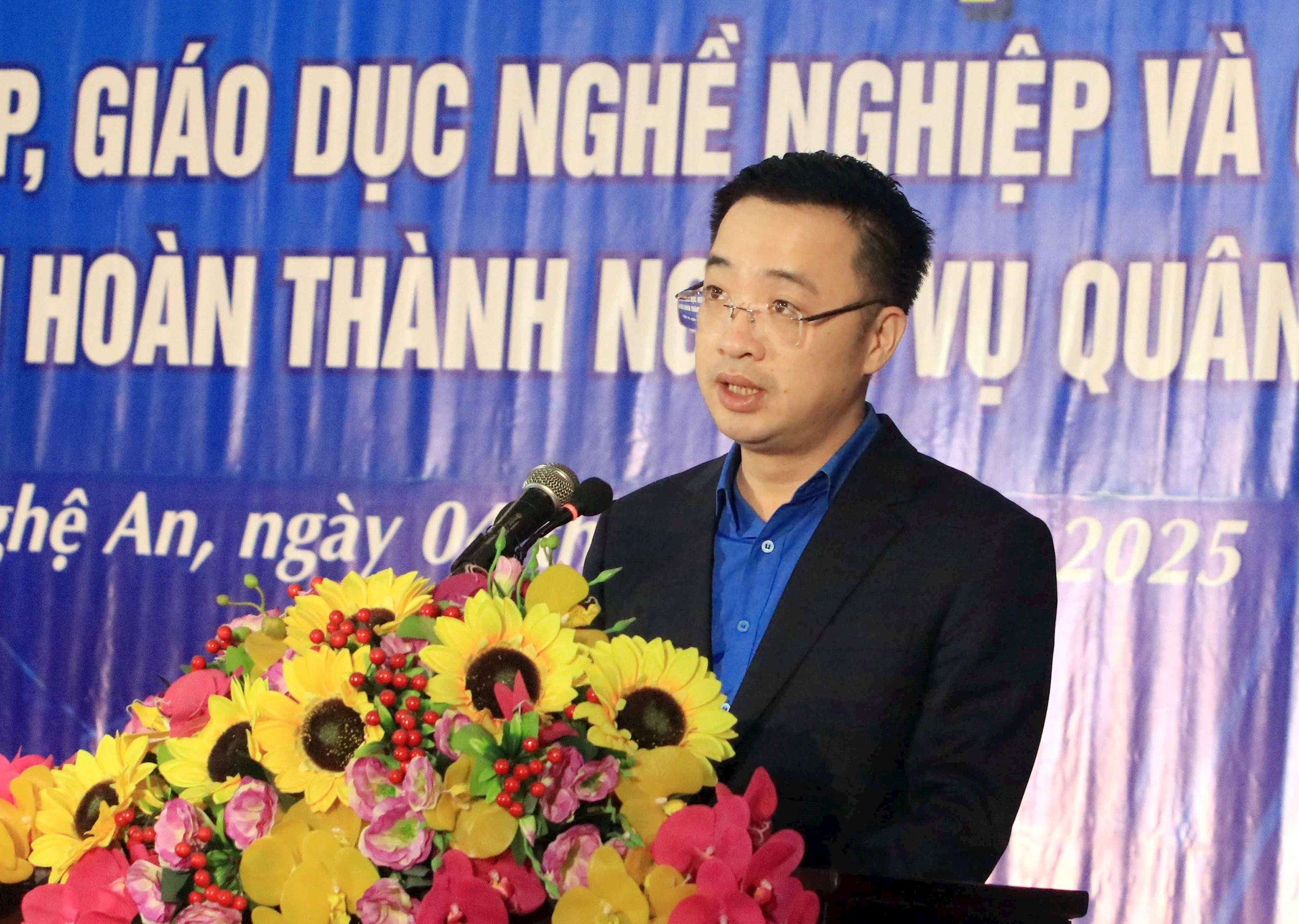 ảnh 3 thanh niên xuất ngũ hướng nghiệp