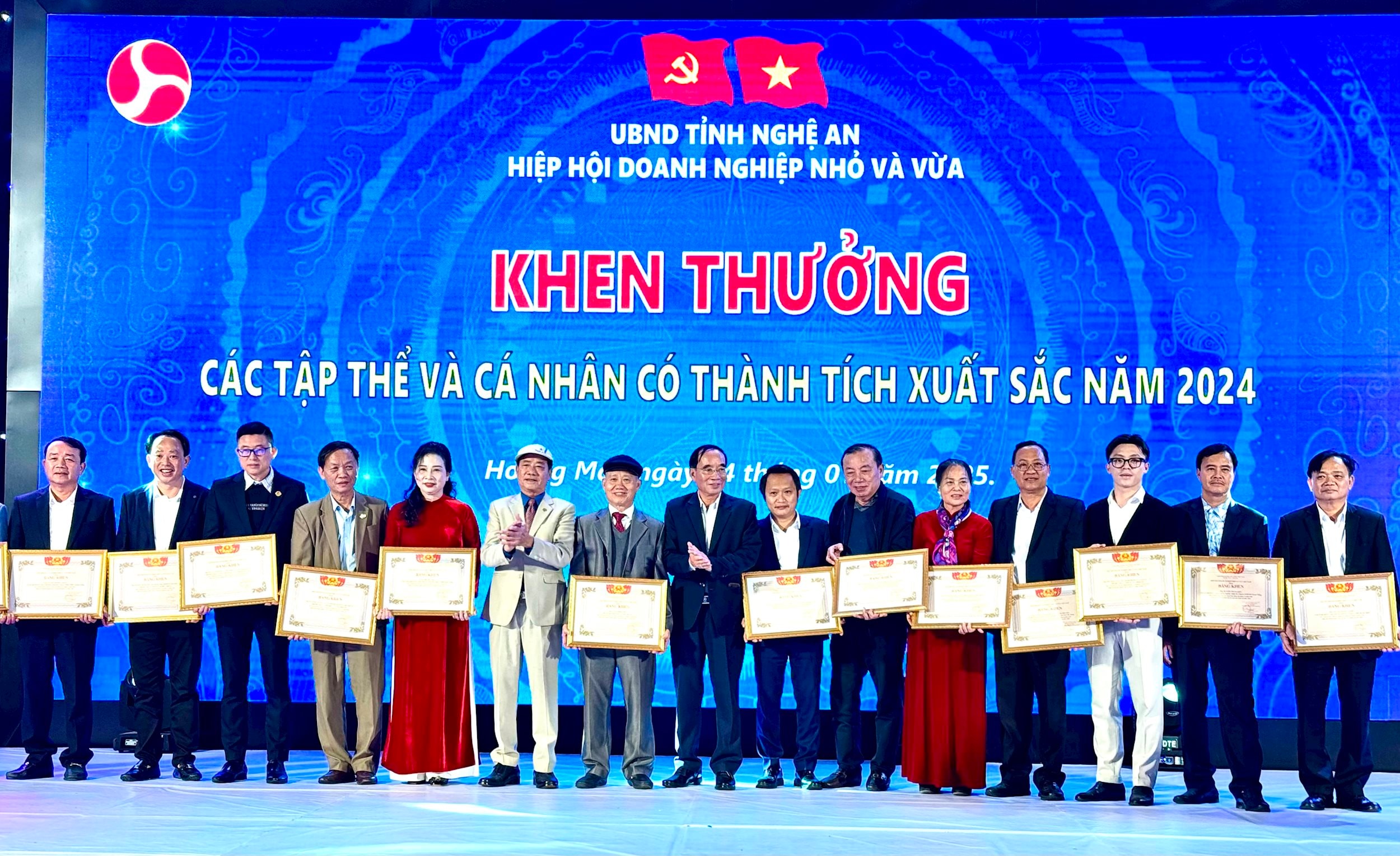 Phát huy vai trò kết nối, đồng hành cùng doanh nghiệp, doanh nhân