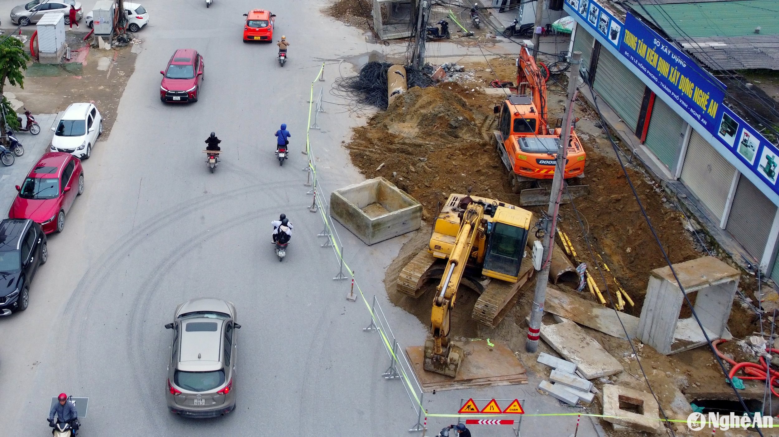 Đường Lê Hồng Phong đang được tập trung hoàn thiện các hạng mục ảnh Quang An