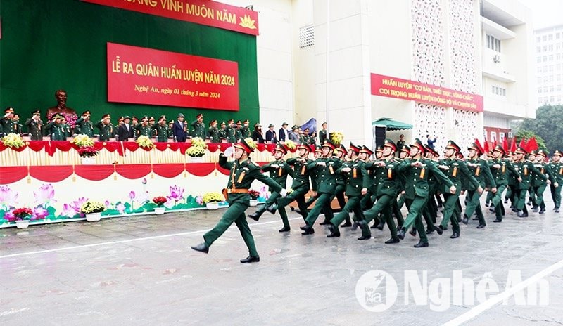 Khối sĩ quan, QNCN Phòng Tham mưu trong Lễ ra quân huấn luyện