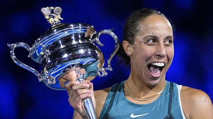 Madison Keys và chiếc cúp vô địch Australia Open 2025