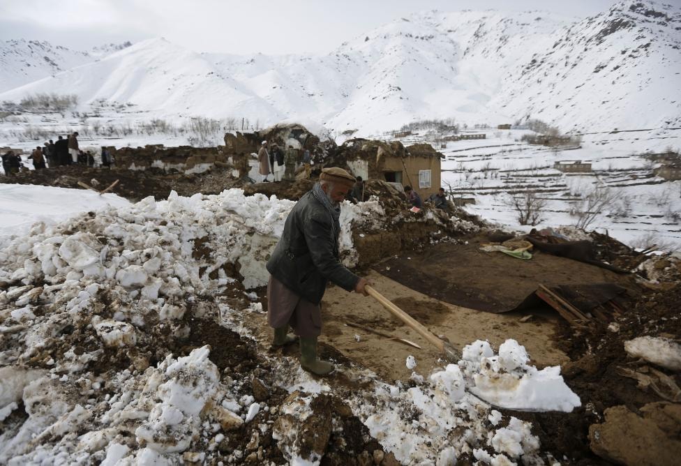 Ảnh: Lở tuyết làm chết hàng trăm người ở Afghanistan