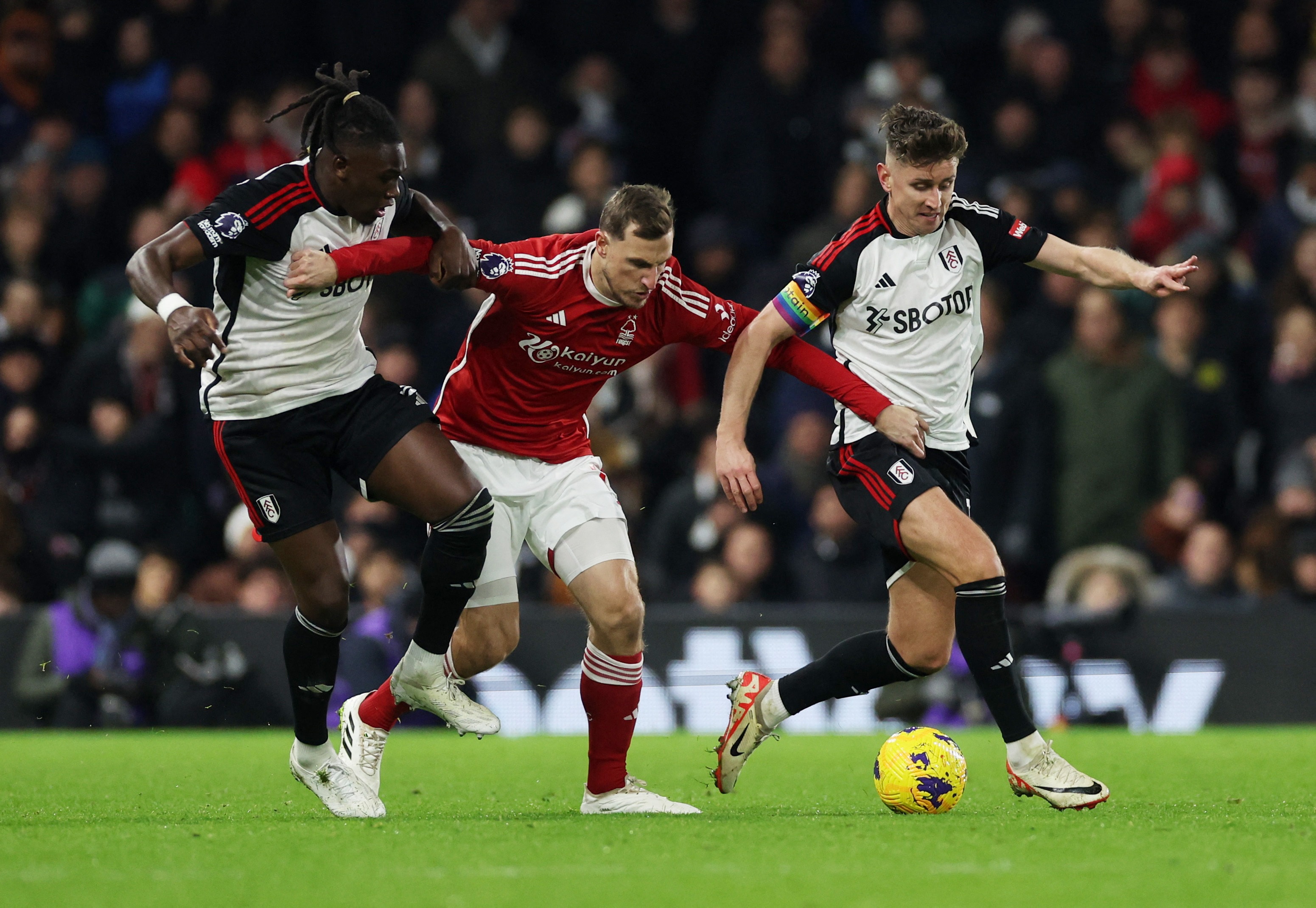 Nhận định bóng đá Nottingham vs Fulham, Ngoại hạng Anh vòng 31 (01h30 hôm nay 3/4)