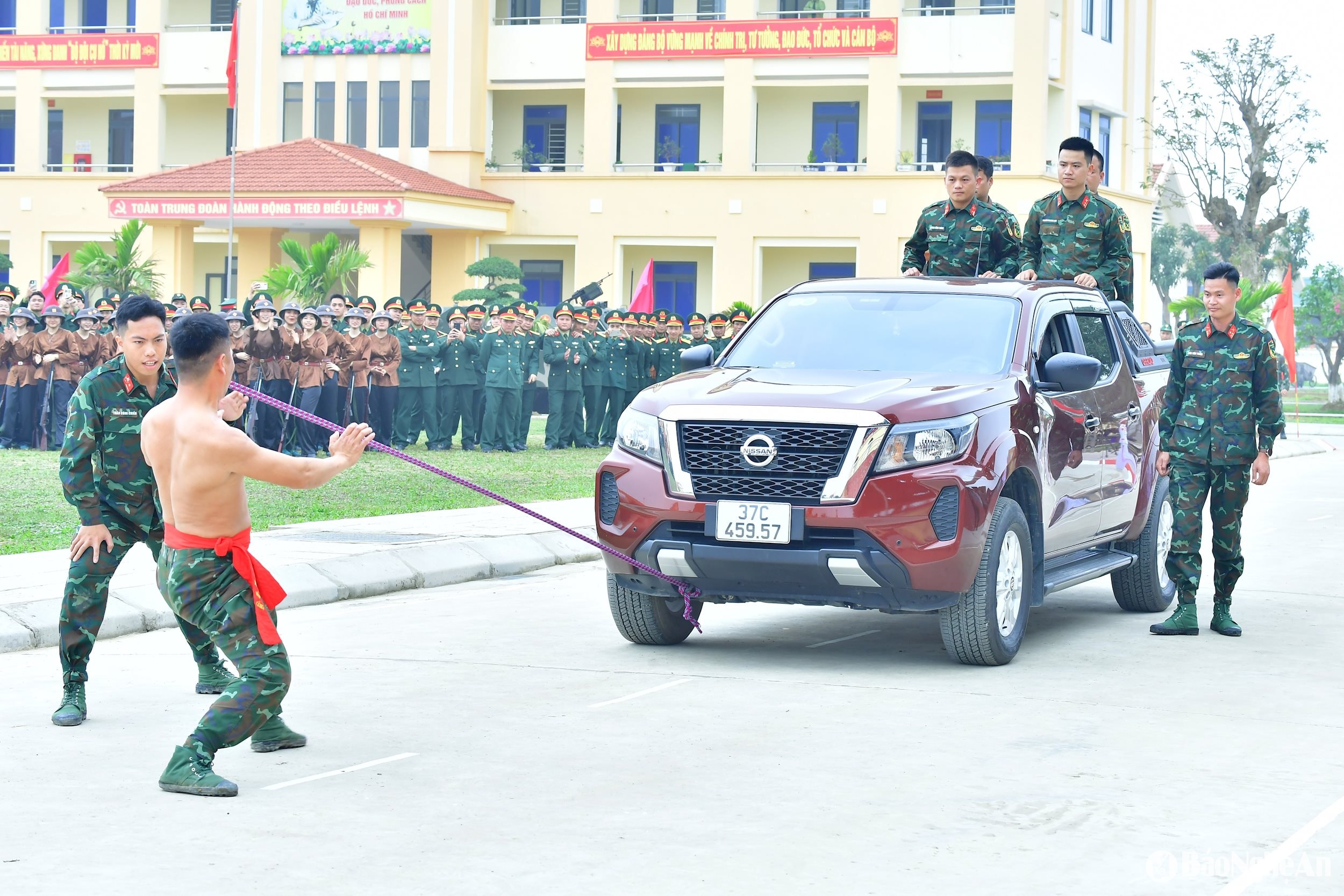 anh 12