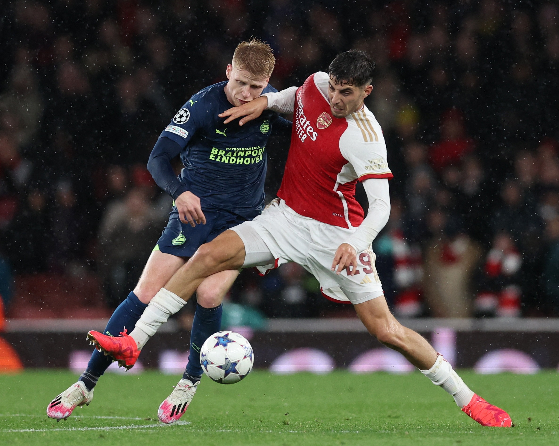 Nhận định, dự đoán PSV Eindhoven vs Arsenal: Căng thẳng đến phút cuối