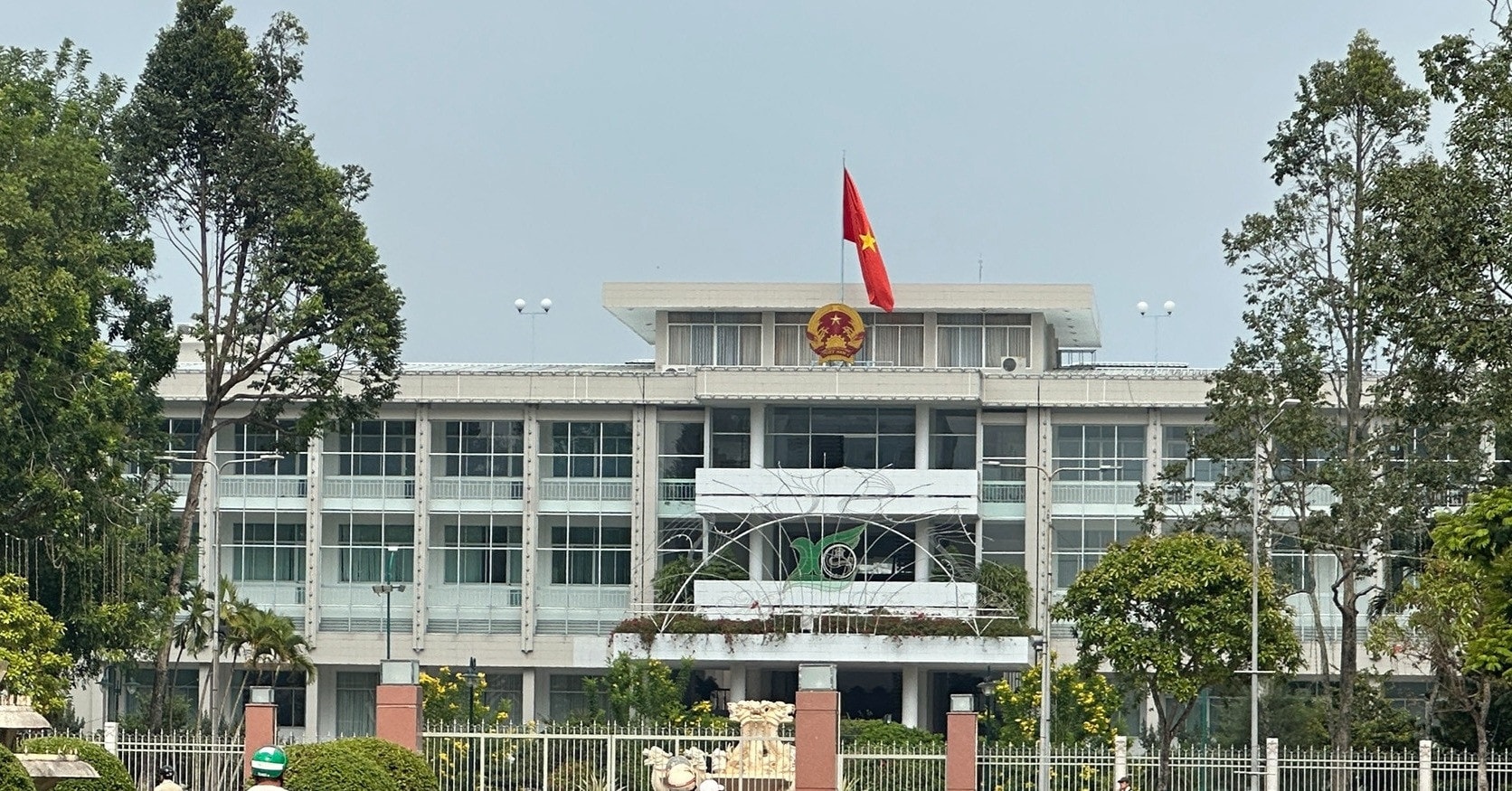 Lý do gần 1.200 cán bộ nghỉ việc ở Cần Thơ