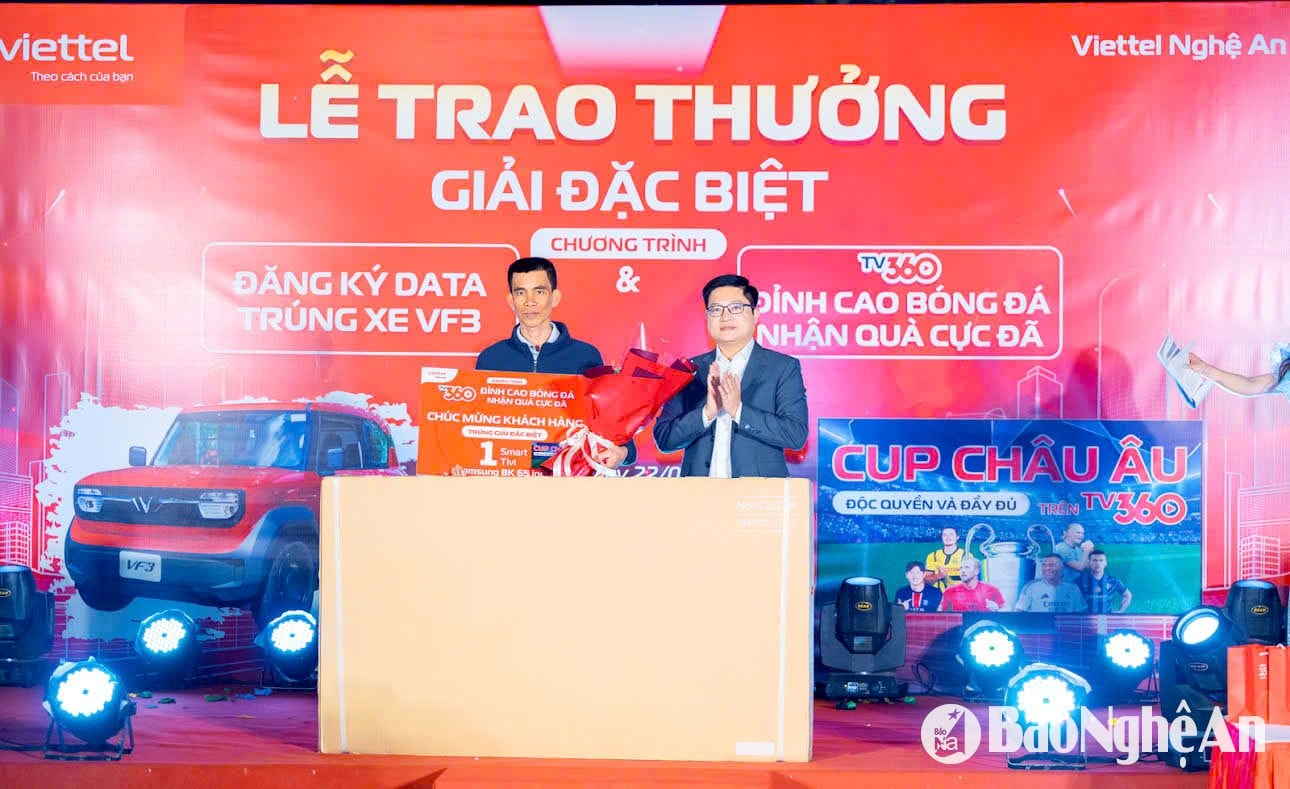 trao thưởng 1