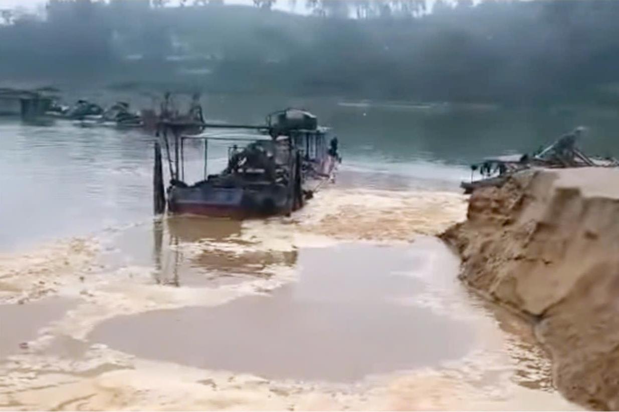 Sở Nông nghiệp và Môi trường sẽ kiểm tra, đánh giá tác động việc khai thác cát ảnh hưởng đến bờ bãi sông Lam tại huyện Thanh Chương