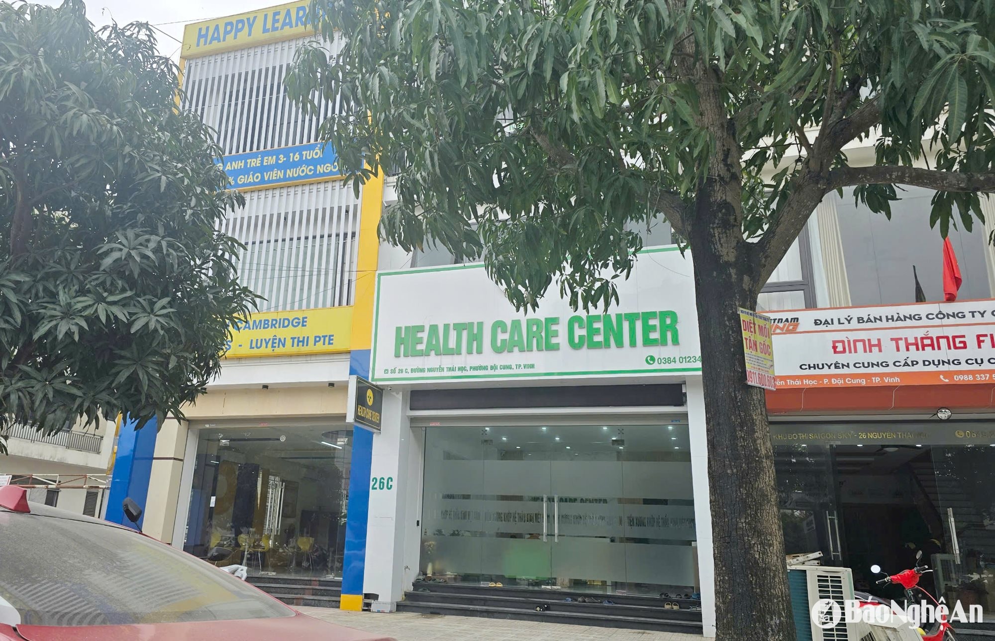 Cơ sở Health Care Center có địa chỉ tại số 26 C, đường Nguyễn Thái Học, thành phố Vinh. Ảnh: Thành Chung