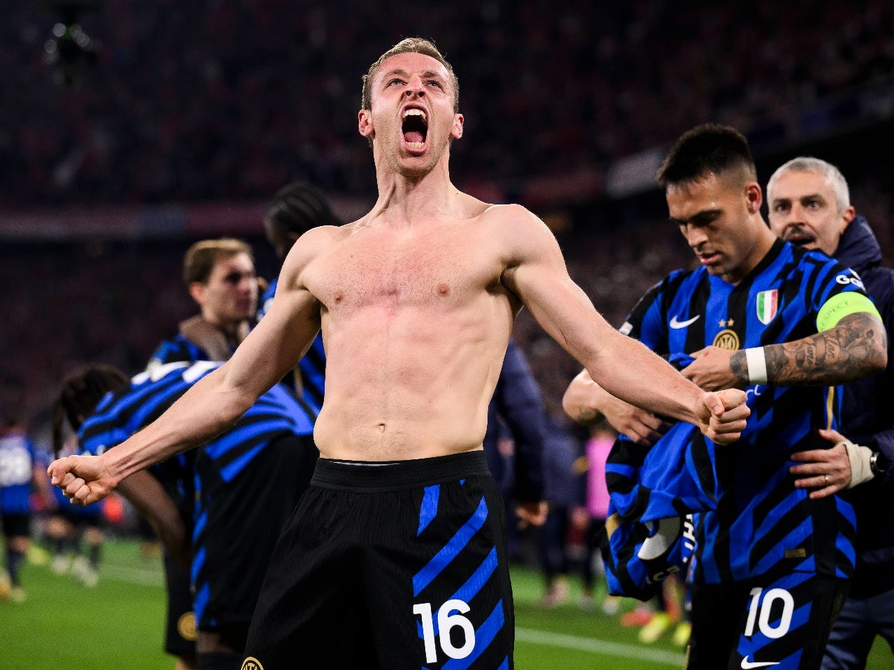 Inter Milan's Davide Frattesi celebrates his goal on April 8, 2025