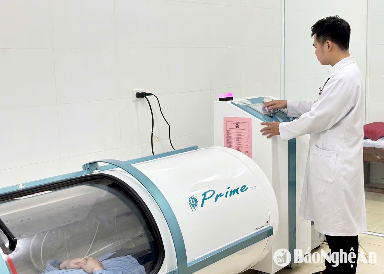 Máy oxy cao áp giúp xương, vùng nối ghép, vá da nhanh liền, chức năng vùng chấn thương nhanh hồi phục