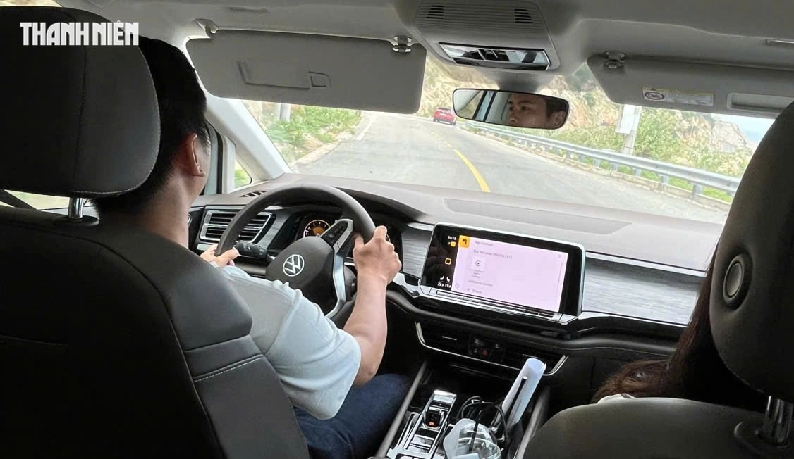 Mẹo sử dụng phanh tay điện tử trên ô tô không phải ai cũng biết- Ảnh 2.