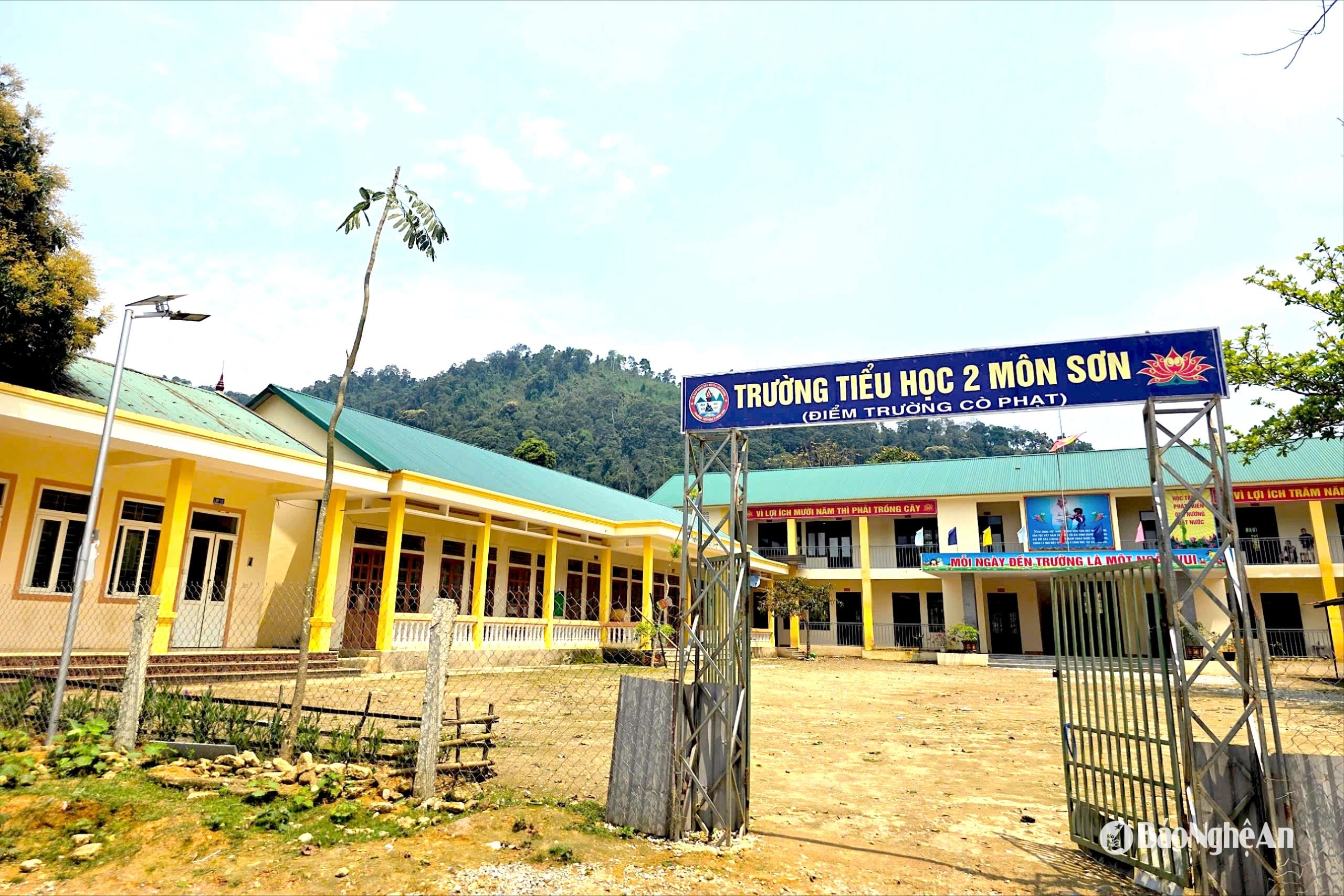ngoi-tuong-vua-moi-duoc-hoan-thanh-dau-nam-2025.jpg