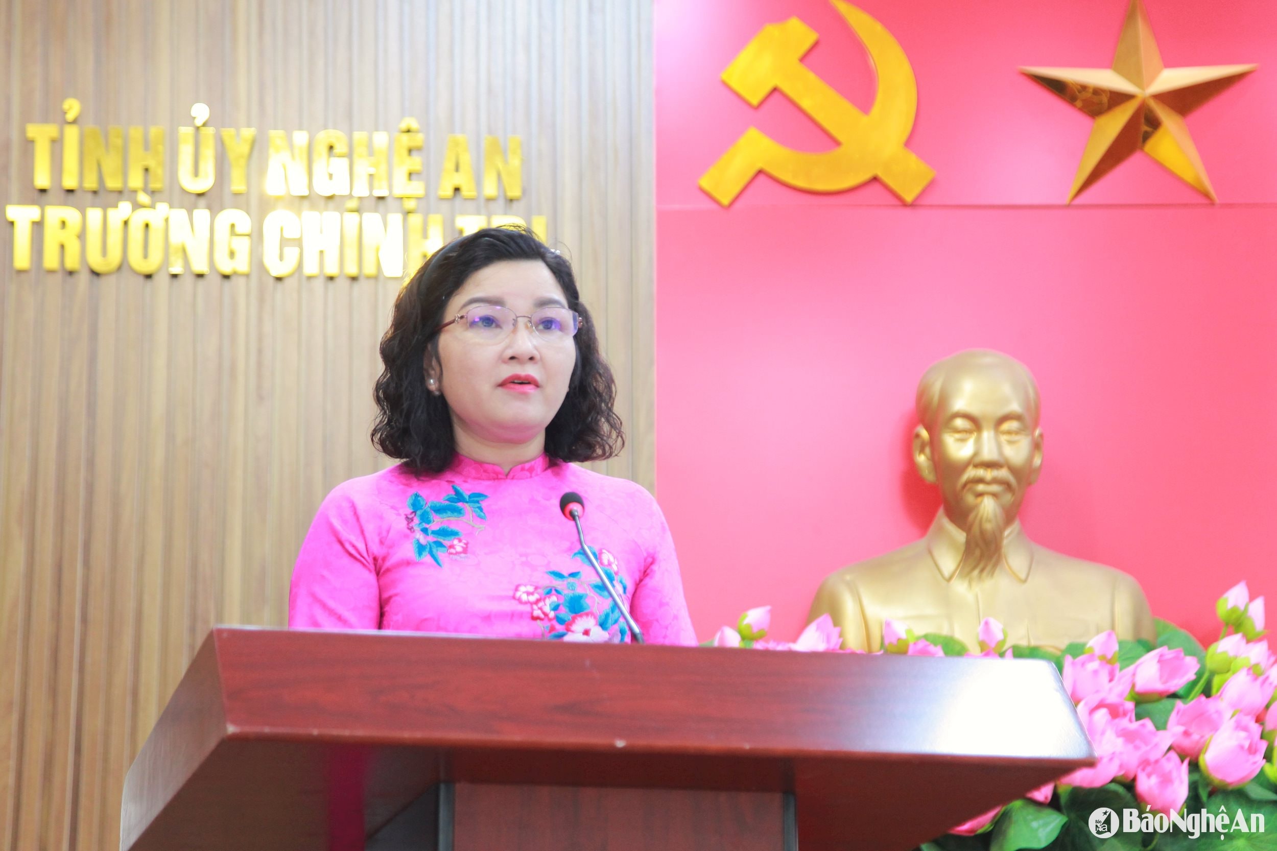 hong hoa