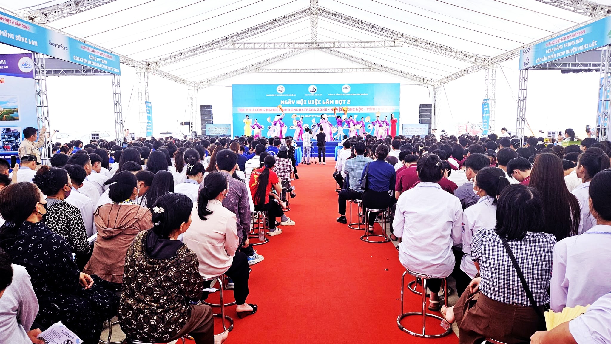 ngay-hoi-viec-lam-lan-2.jpg