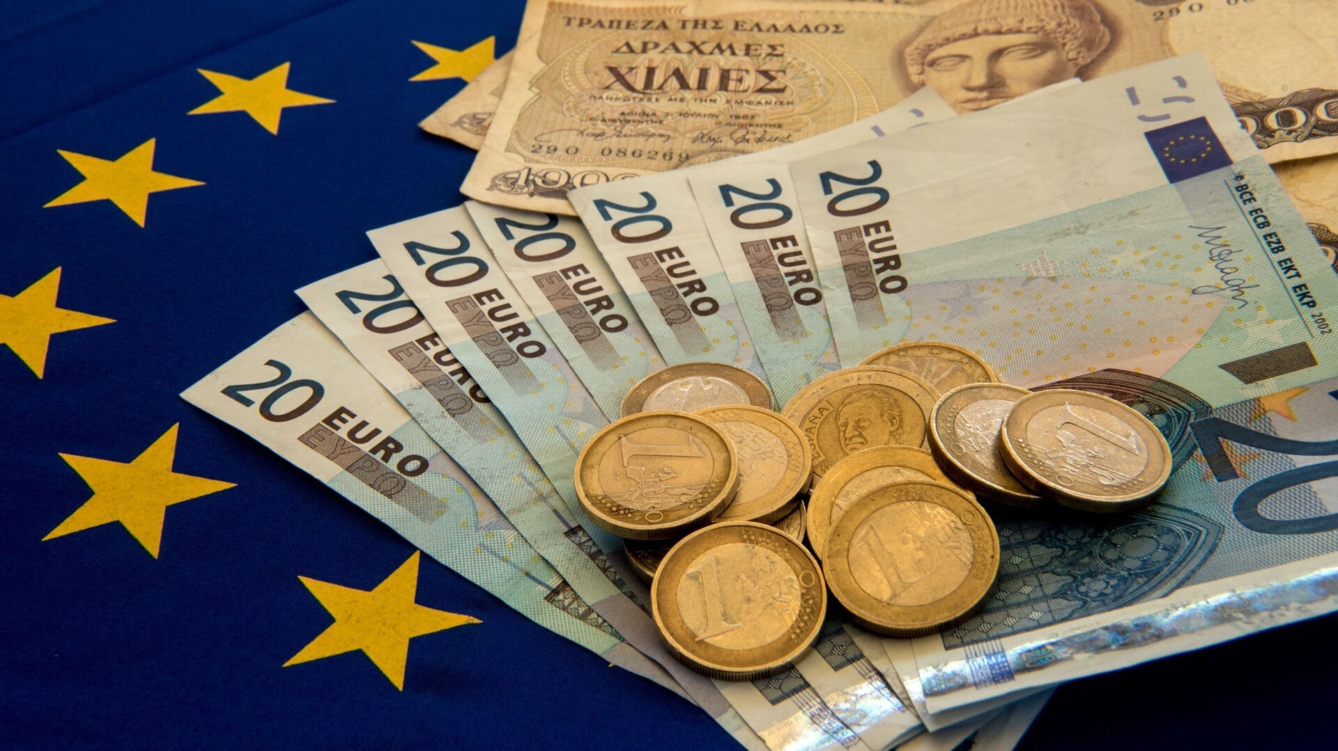 Tỷ giá Euro hôm nay 1/5/2025: Tiếp tục giảm nhẹ