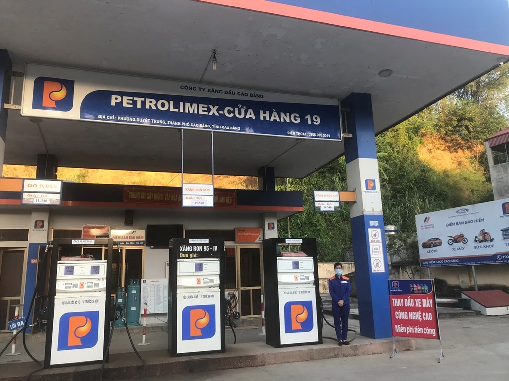 Giá xăng dầu hôm nay 5/5/2025: Dầu thô giảm mạnh