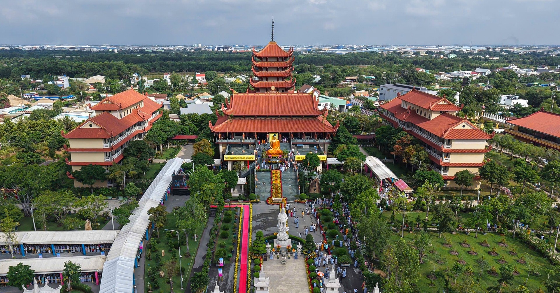 Toàn cảnh nơi chiêm bái xá lợi Đức Phật và khai mạc Đại lễ Vesak 2025