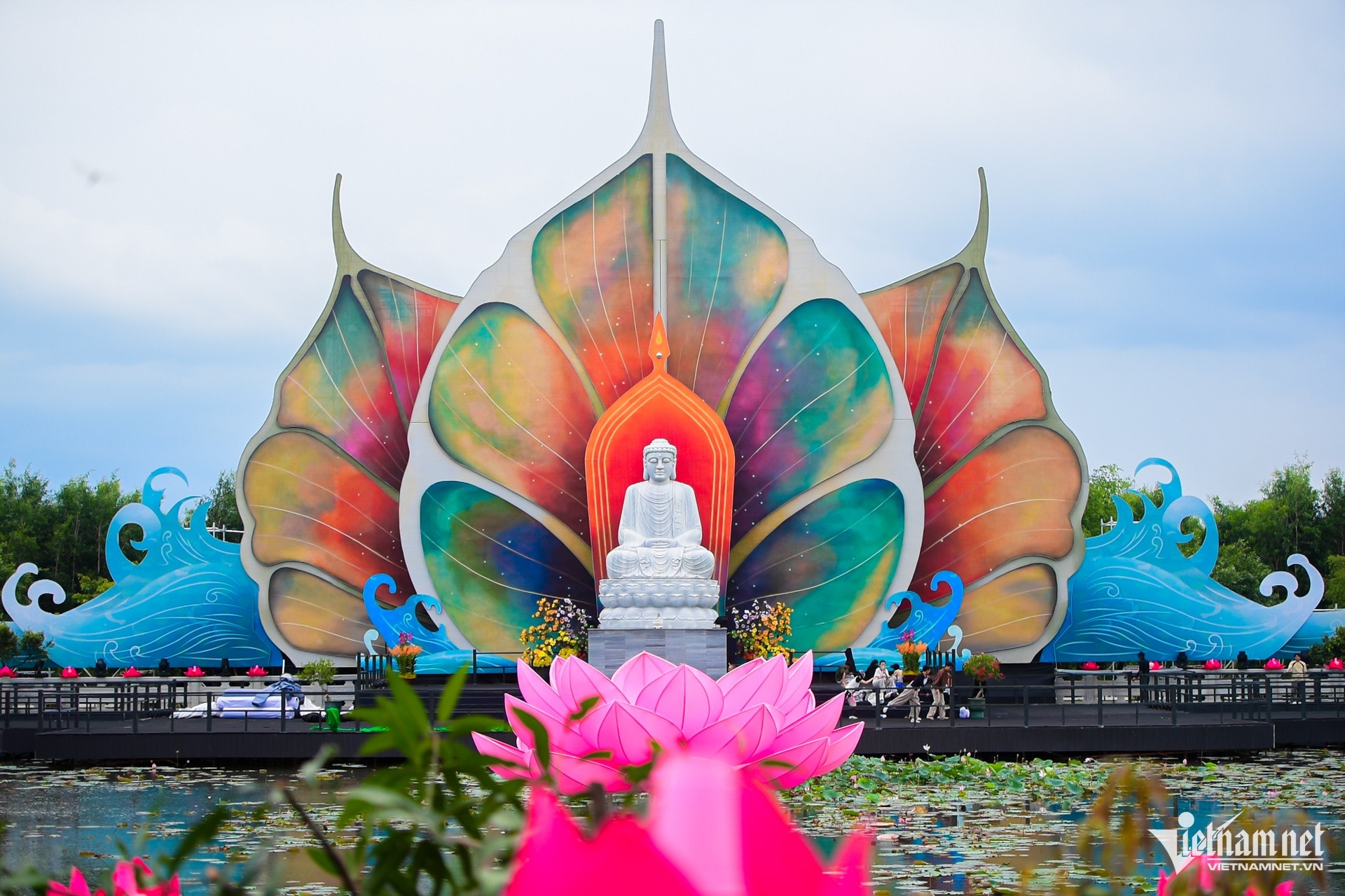 W-Vesak nguyễn huế 29.jpg