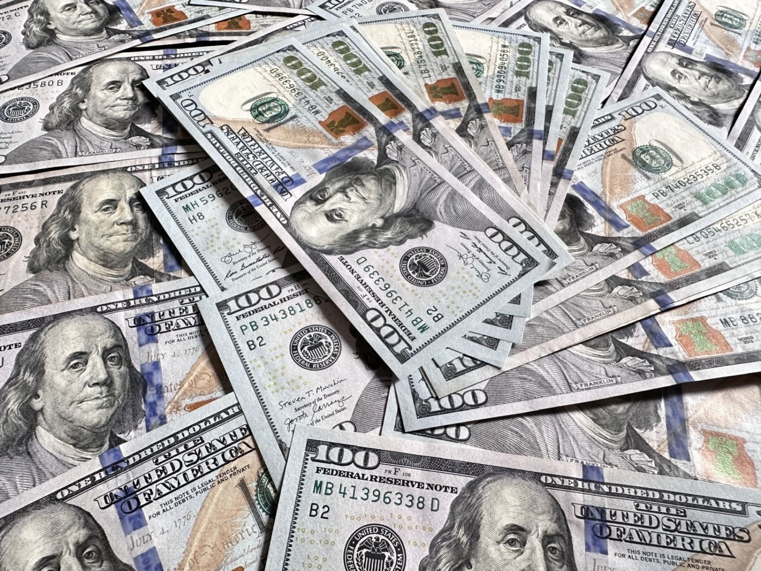 Tỷ giá USD hôm nay 6/5/2025: Tăng mạnh do chỉ số PMI tăng