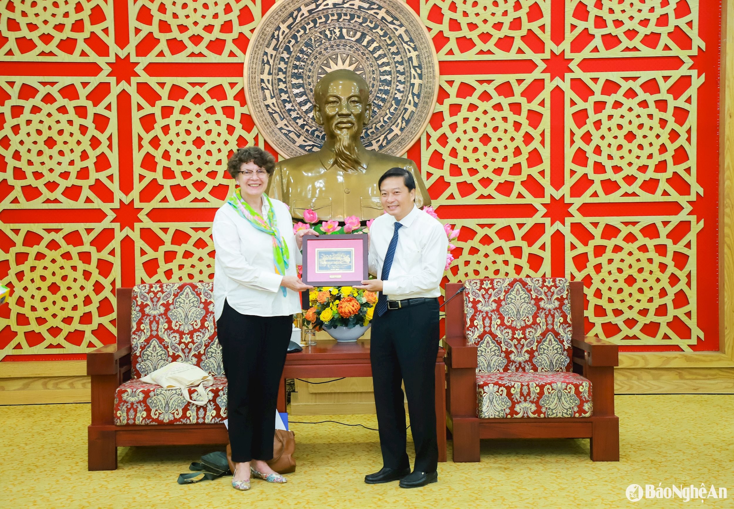 Chủ tịch UBND tỉnh Nghệ An Lê Hồng Vinh