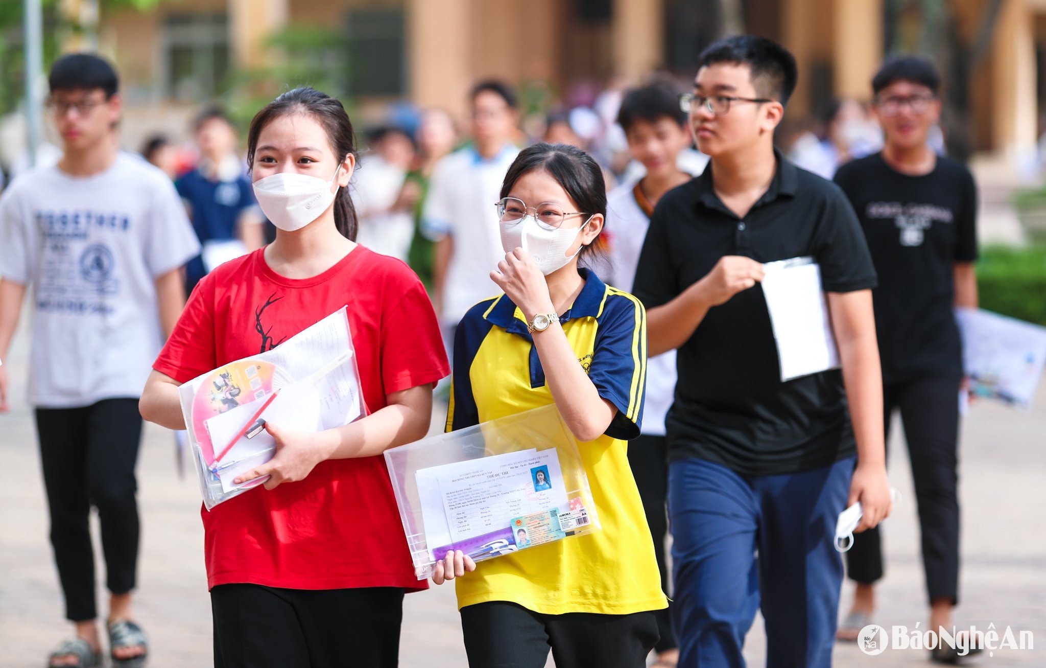 Thí sinh tham dự Kỳ thi tuyển sinh vào lớp 10 năm học 2024 - 2025. Ảnh - Đức Anh