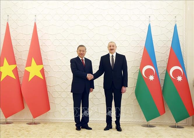 Tuyên bố chung về việc thiết lập quan hệ Đối tác Chiến lược giữa Việt Nam và Azerbaijan- Ảnh 1. Tuyên bố chung về việc thiết lập quan hệ Đối tác Chiến lược giữa Việt Nam và Azerbaijan- Ảnh 1.