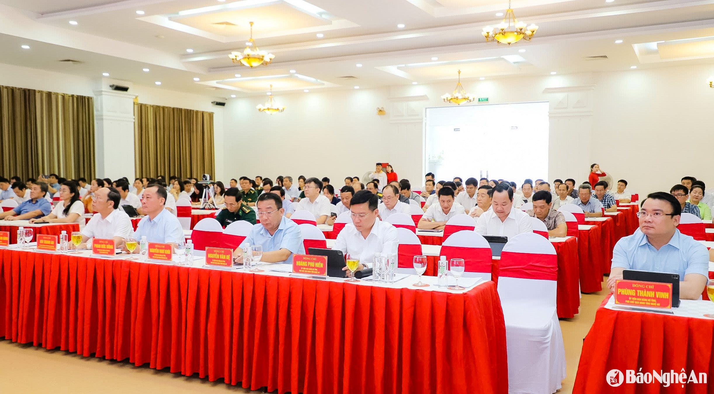 Các đại biểu tham dự hội nghị tại điểm cầu cấp tỉnh. Ảnh: Phạm Bằng