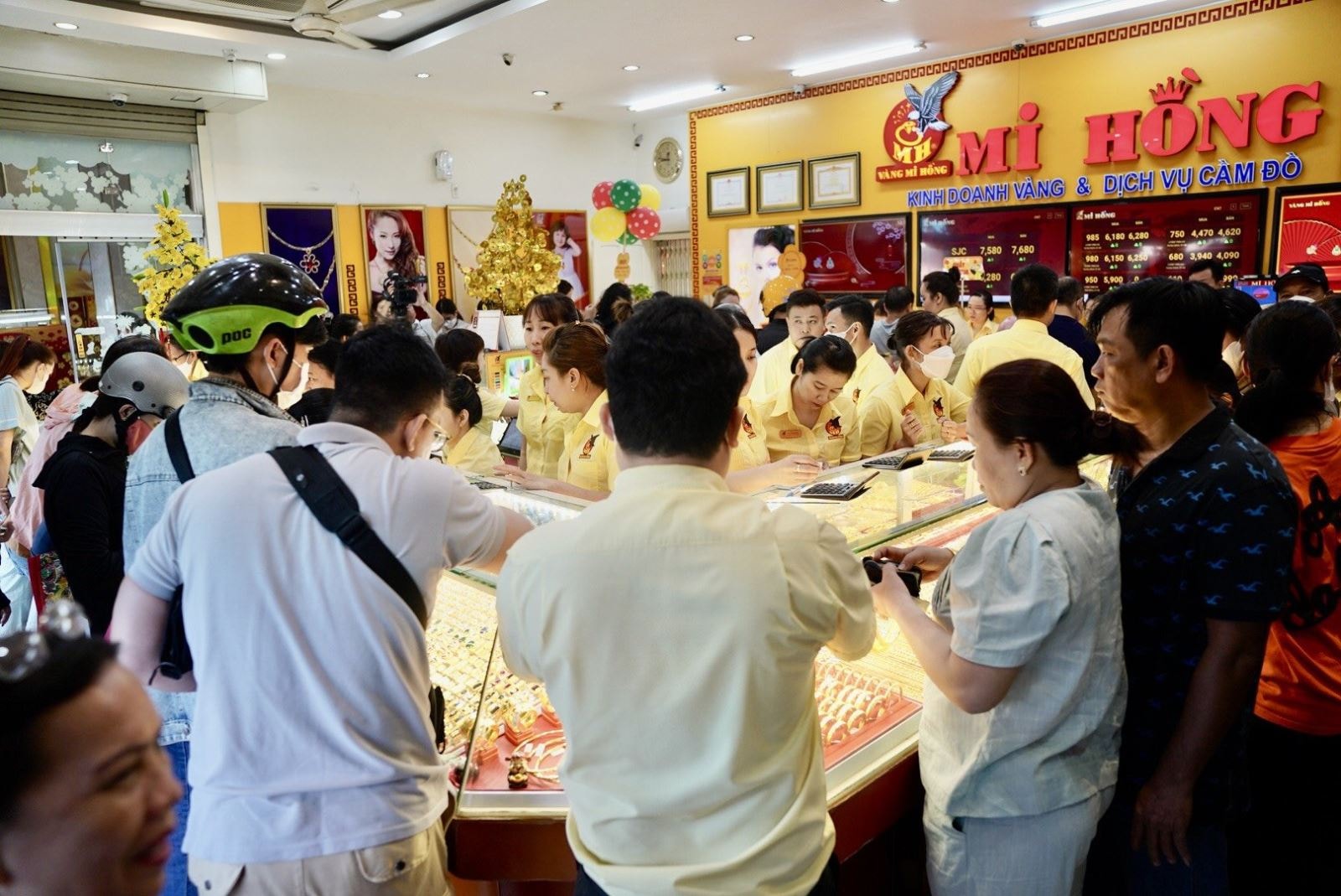 Giá vàng ngày 9/5/2025: Giá vàng tăng mạnh trở lại