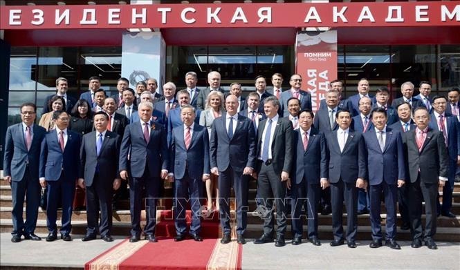 Vun đắp quan hệ hữu nghị truyền thống Việt - Nga trong kỷ nguyên mới, vì hòa bình, hợp tác và phát triển- Ảnh 4. Vun đắp quan hệ hữu nghị truyền thống Việt - Nga trong kỷ nguyên mới, vì hòa bình, hợp tác và phát triển- Ảnh 4.