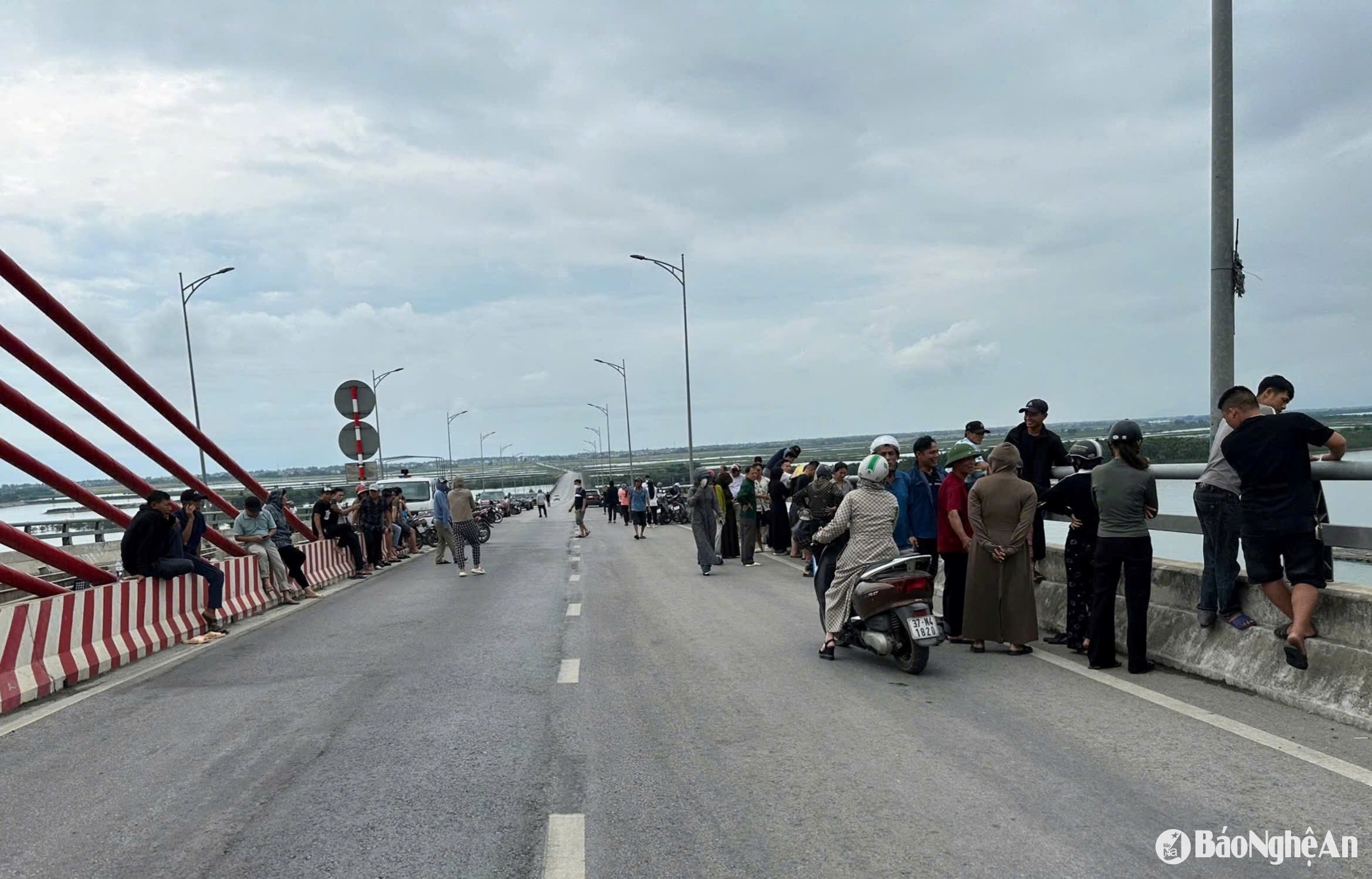 2.ảnh pv
