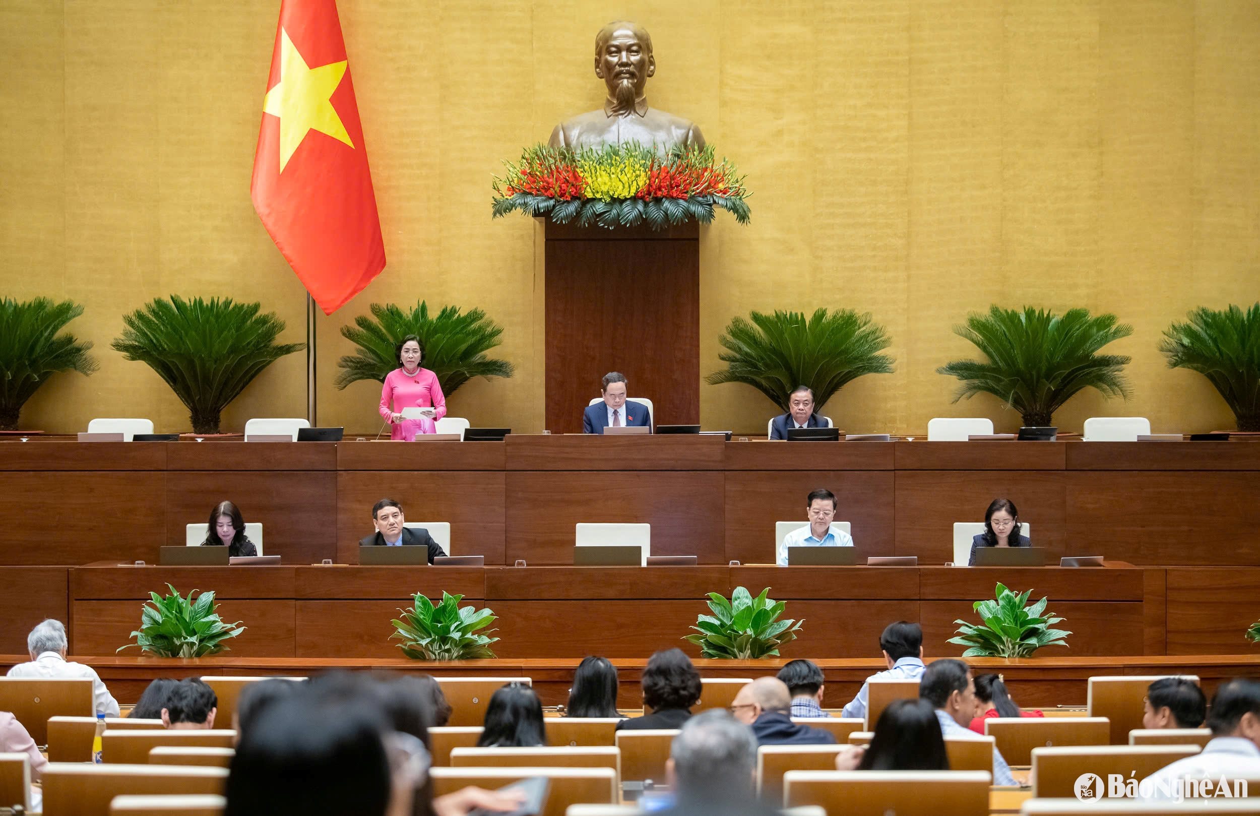 bna_quoc-hoi.jpg