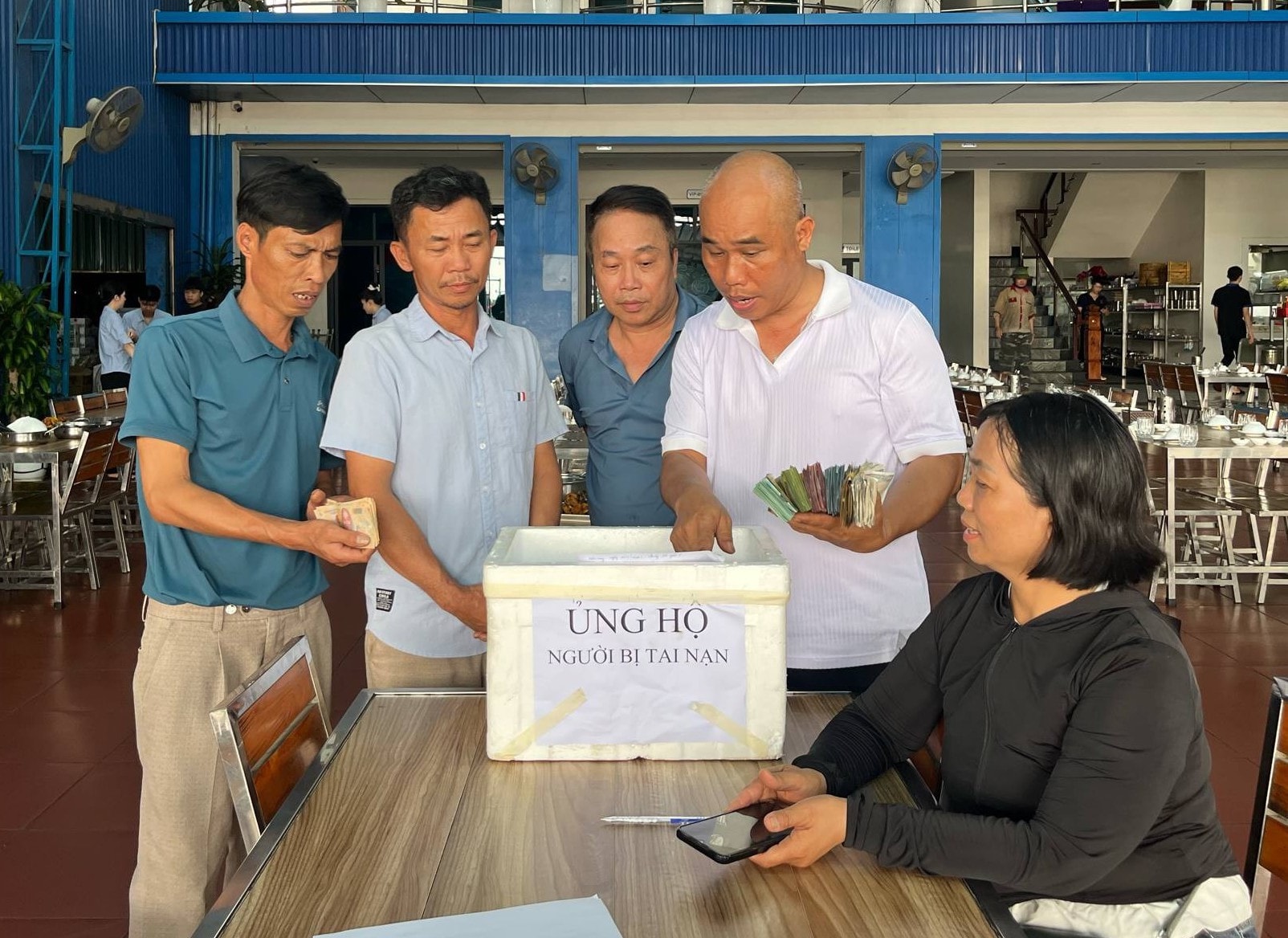 tai nạn xe dưa hấu ảnh NVCC00005