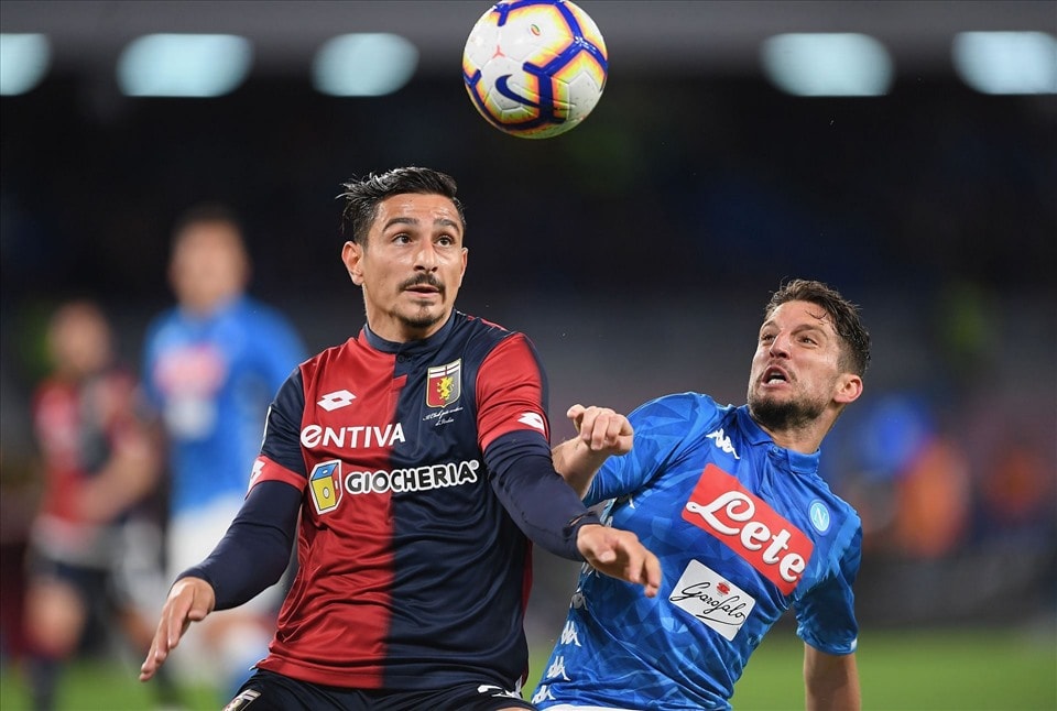 Napoli vs Genoa: Thong dong